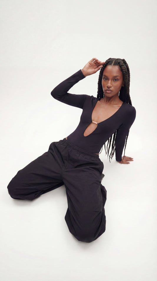 Derin V Yaka Bodysuit